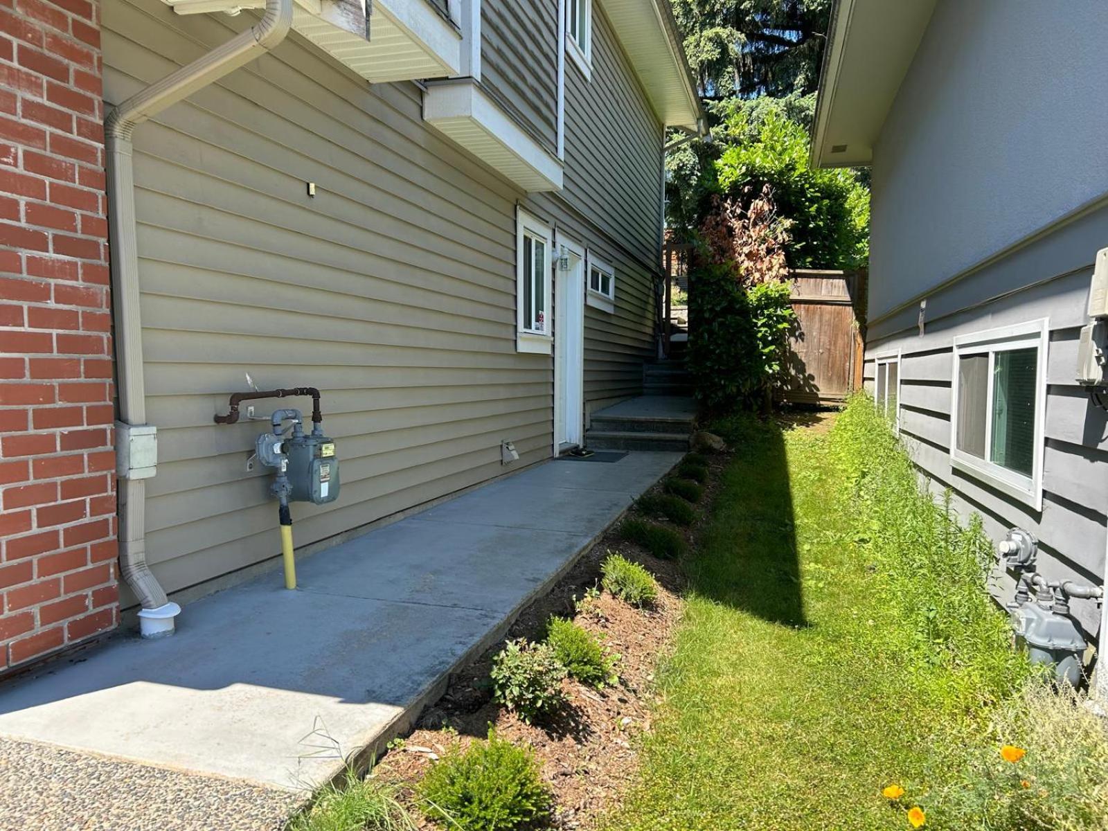 A Private Suite In Port Moody Экстерьер фото